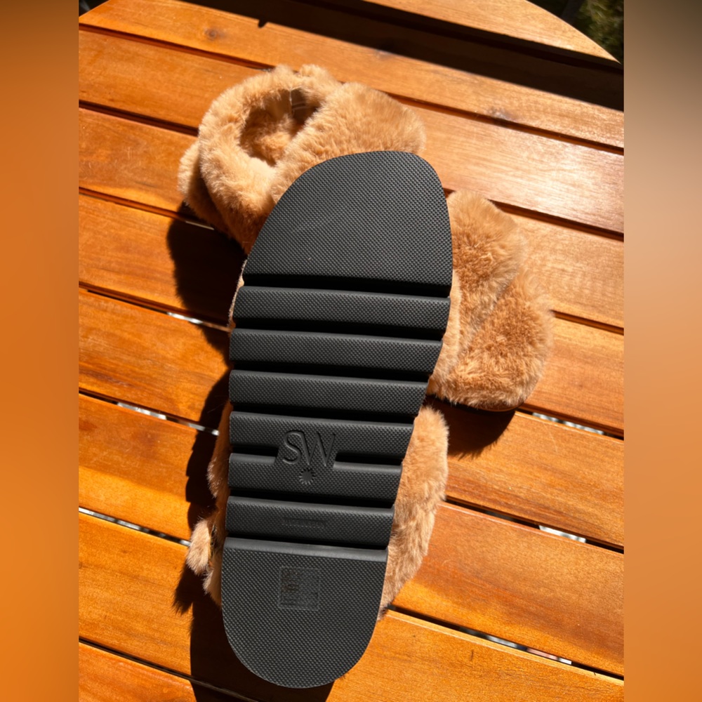 NWT Stuart Weitzman fluffy shoes Size 8 - Picture 12 of 13